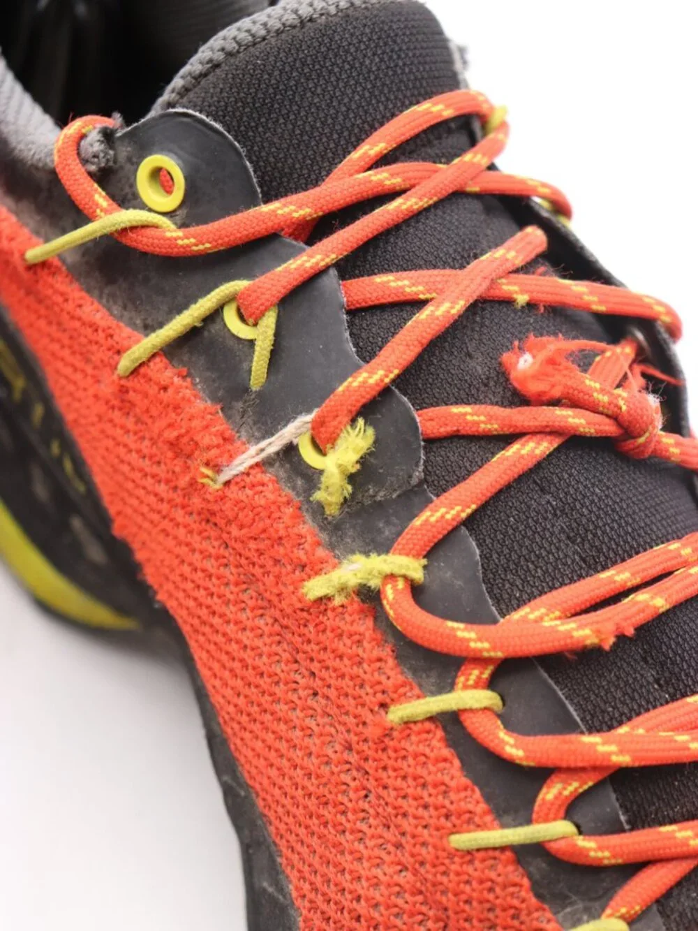 La Sportiva TX3 Men's Size 9.5 Approach Hiking Trail Running Shoes Black Red